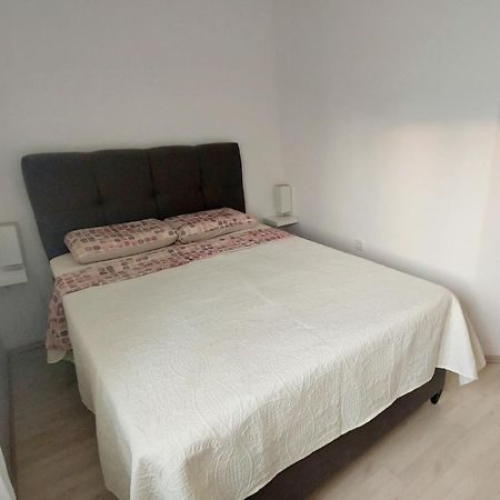 Apartman Near Fazana-500 From The Sea Extérieur photo