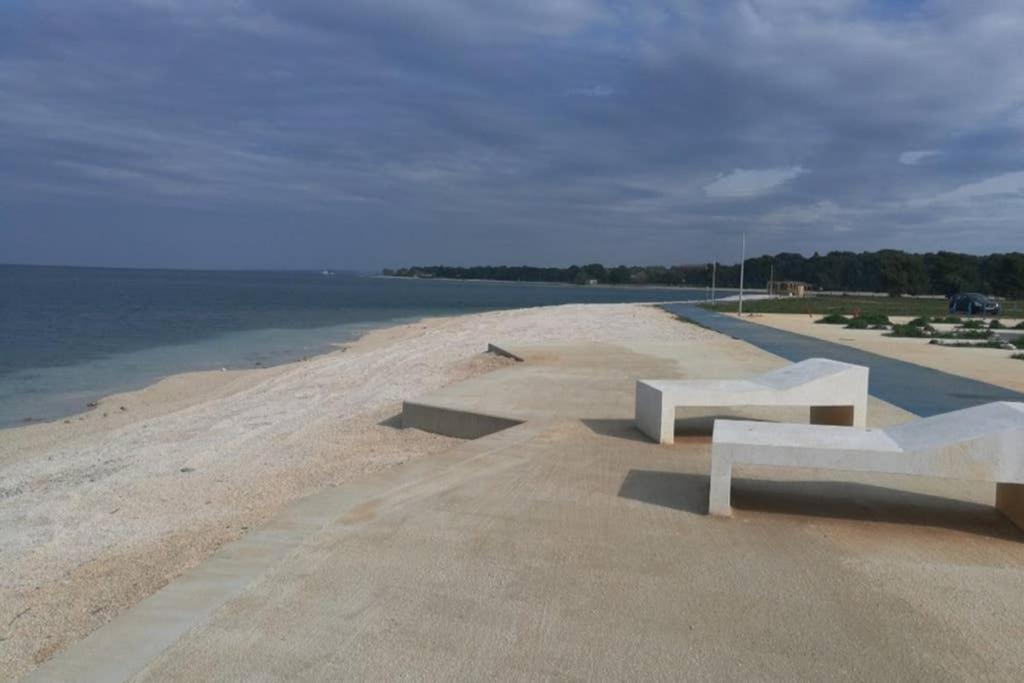 Apartman Near Fazana-500 From The Sea Extérieur photo