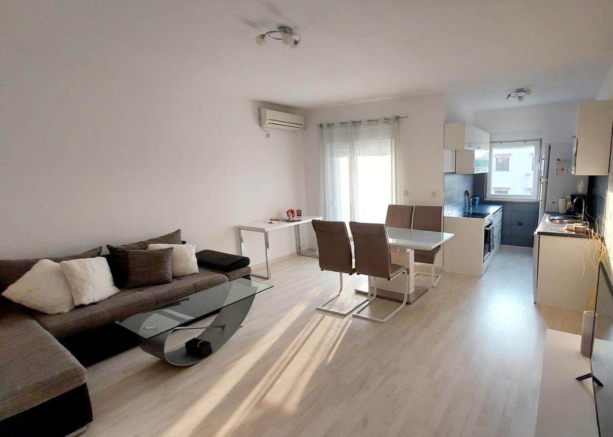 Apartman Near Fazana-500 From The Sea Extérieur photo
