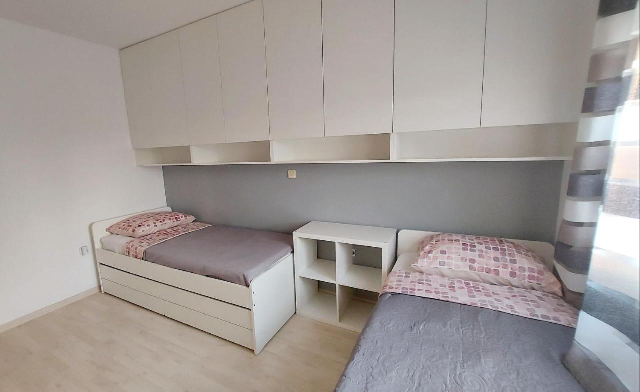 Apartman Near Fazana-500 From The Sea Extérieur photo